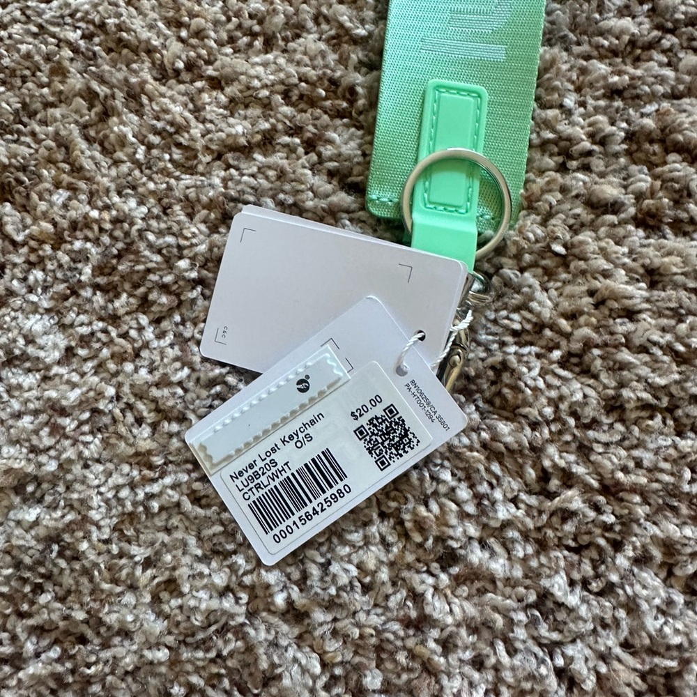 NWT Lululemon Never Lost Keychain-Citra Lime - Picture 3 of 3